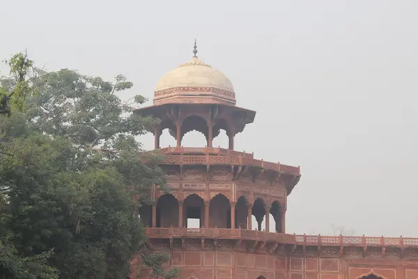 Taj Mahal Mosque