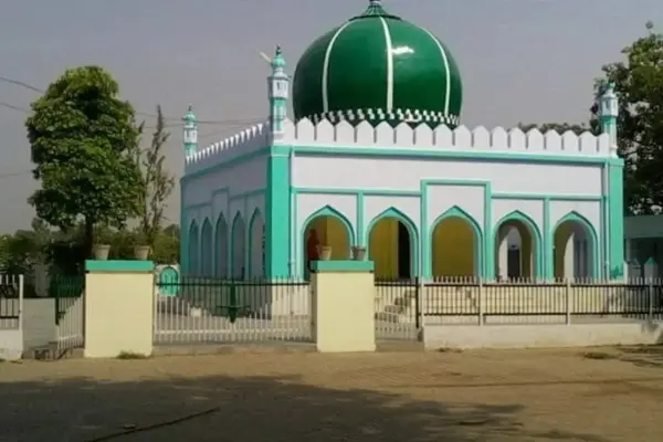 Tomb of Malik Muhammad Jayasi, Ram Nagar, Amethi