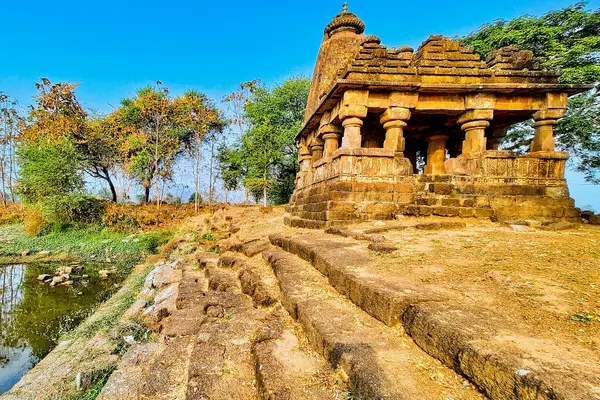 0101923 Shiva temple group, Thanegaon Gadchiroli Maharashtra 057