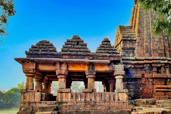 0101923 Shiva temple group, Thanegaon Gadchiroli Maharashtra 077