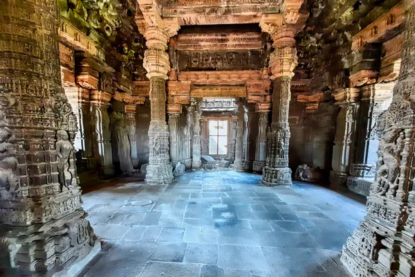 0102221 Chaubara Dera 1 temple, Un Madhya Pradesh 033