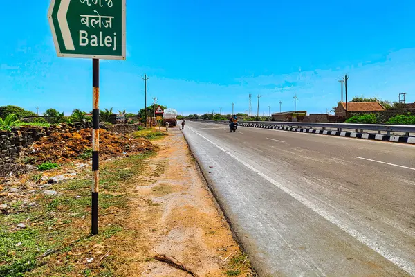 Coastal highway to Balej Gujarat